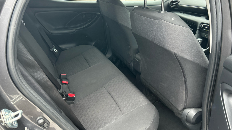 Toyota Yaris 1.5 Hybrid Design 5dr CVT Hybrid Hatchback